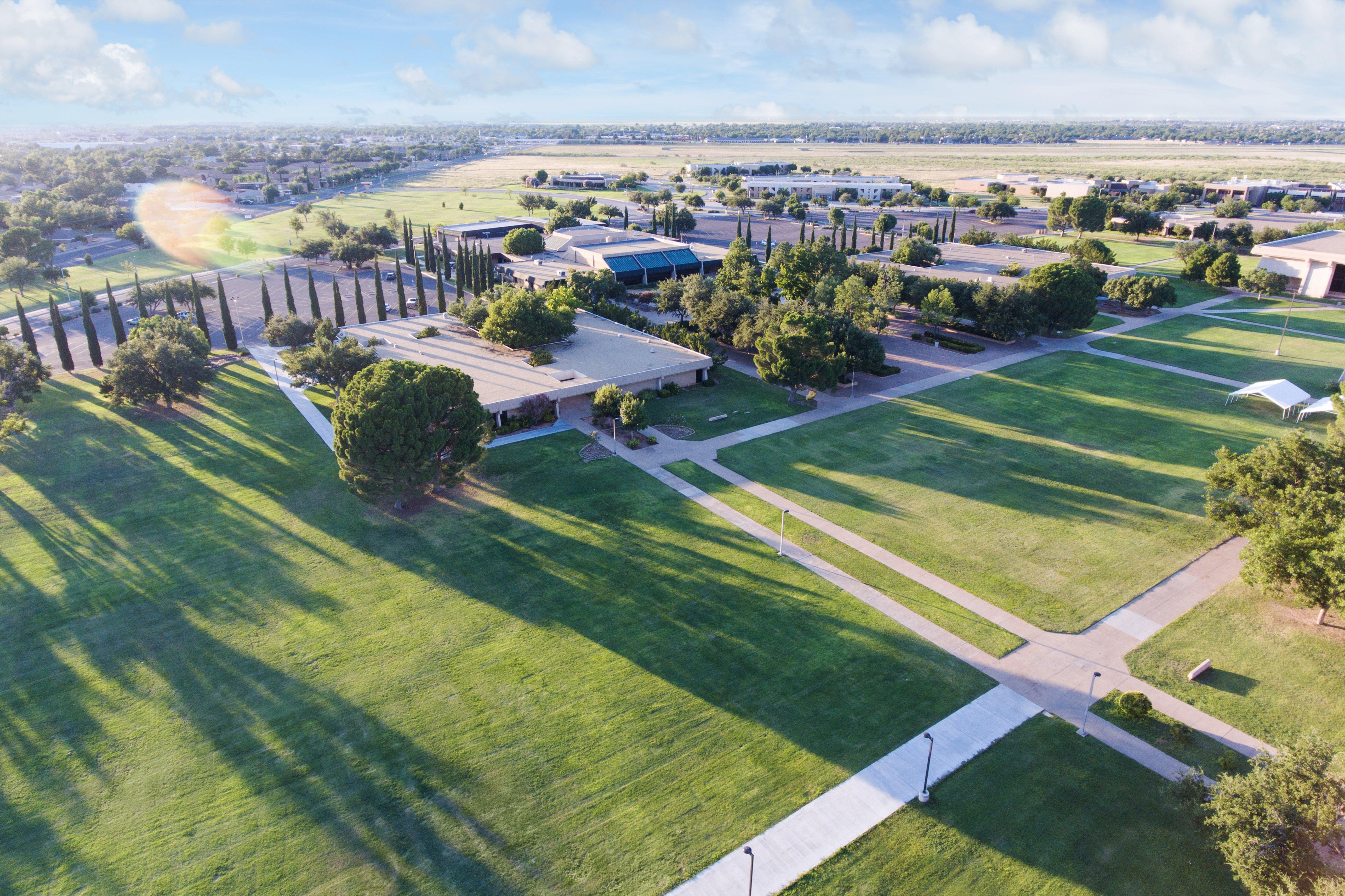 Holiday Inn Express & Suites Midland South I-20 By Ihg Esterno foto
