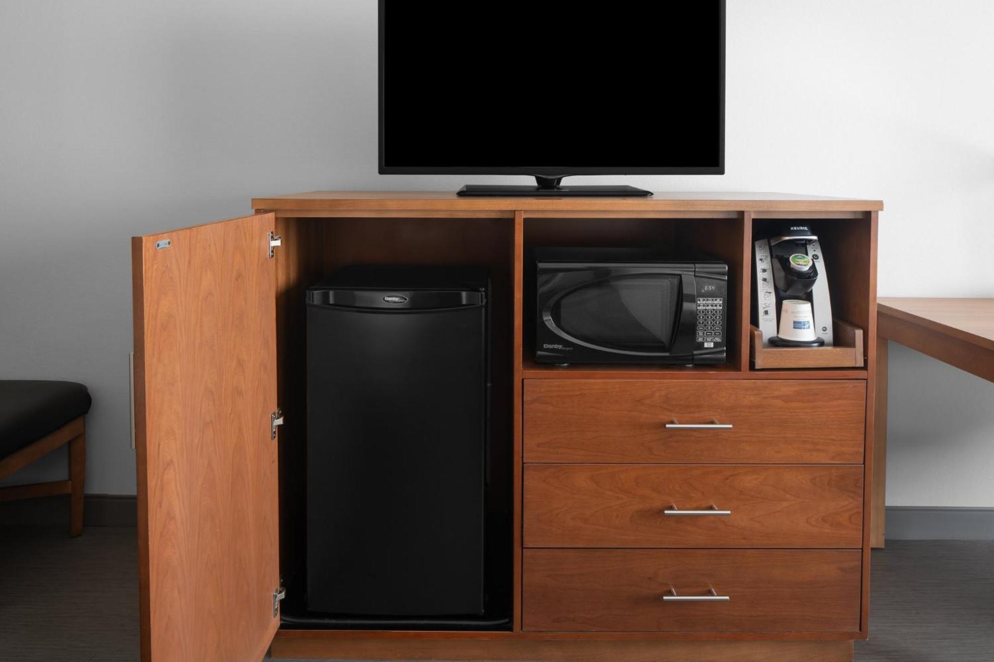 Holiday Inn Express & Suites Midland South I-20 By Ihg Esterno foto