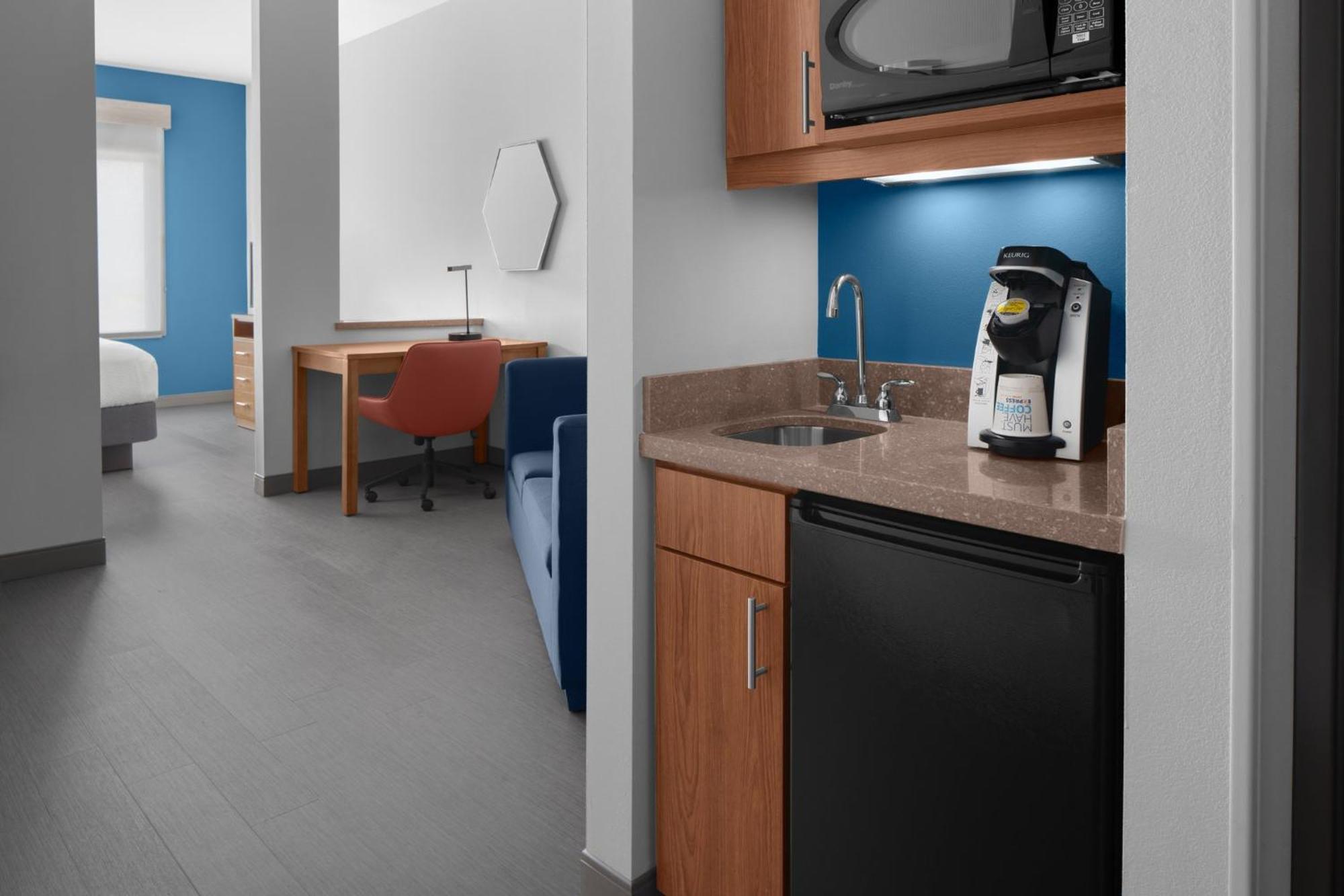 Holiday Inn Express & Suites Midland South I-20 By Ihg Esterno foto