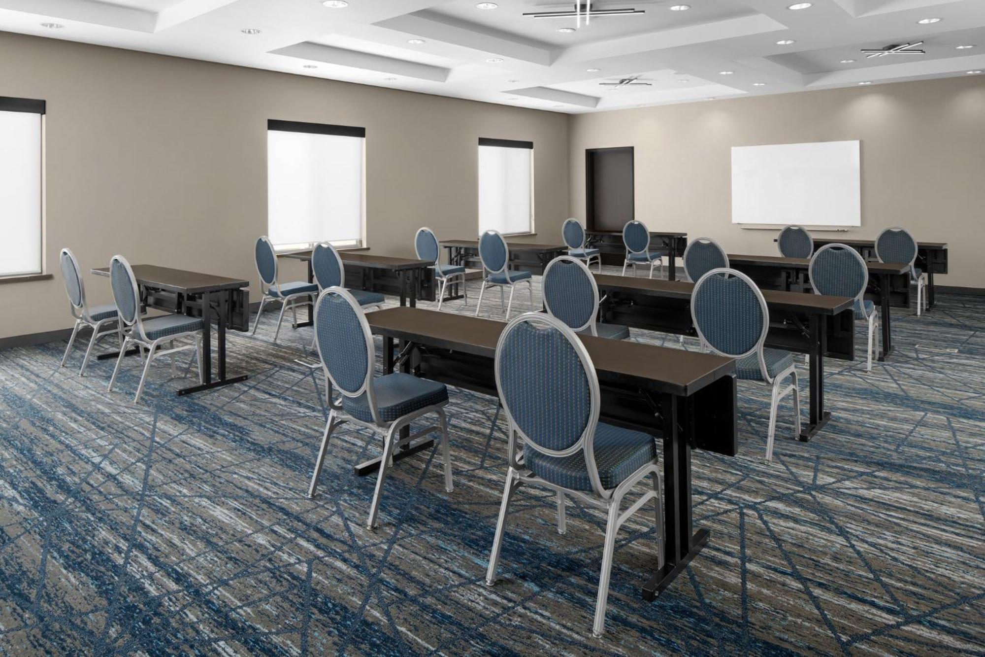 Holiday Inn Express & Suites Midland South I-20 By Ihg Esterno foto